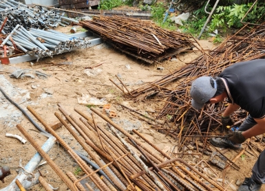 Đi thu mua phế liệu sắt thép giá cao