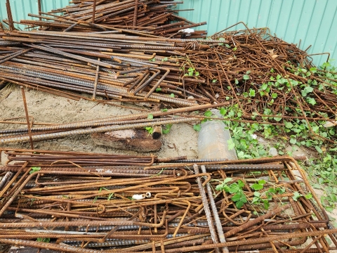 Đi thu mua phế liệu sắt thép giá cao