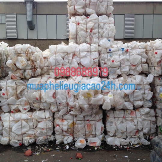 Thu mua phế liệu nhựa giá cao