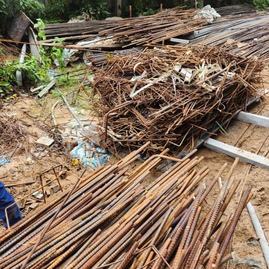 Mua phế liệu sắt thép giá cao